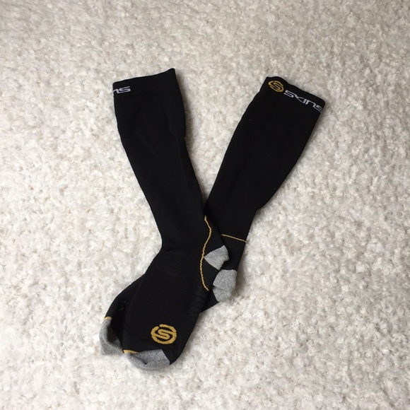 skins compression socks skins compression socks